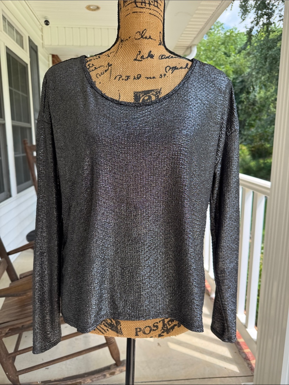BCBGeneration Metallic Black Long-Sleeve Women’s Top. Size small.